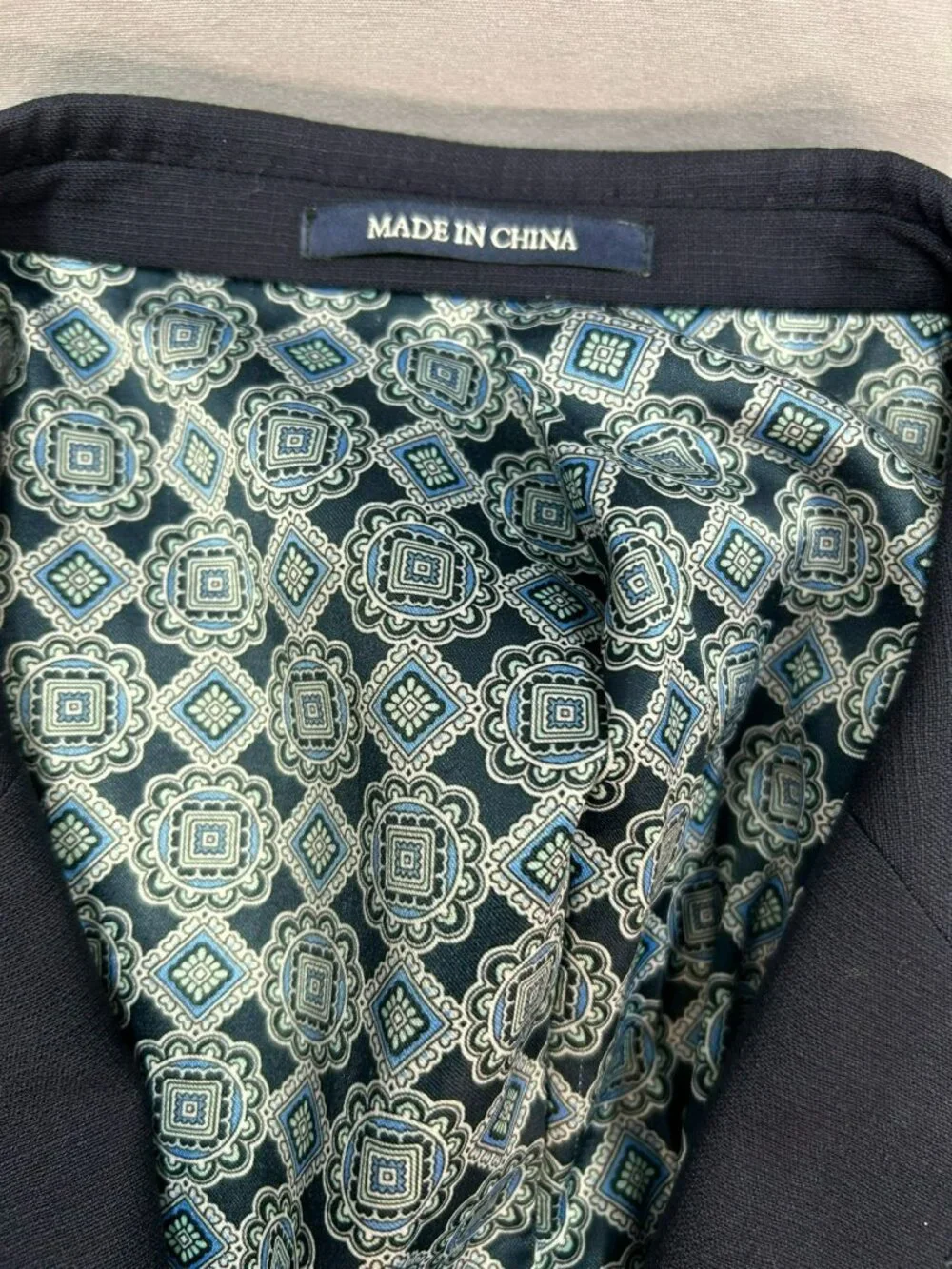 Jos. A. Bank 1905 Navy Blue Suit Jacket With Patterned Lining Mens 2-Button Blaz